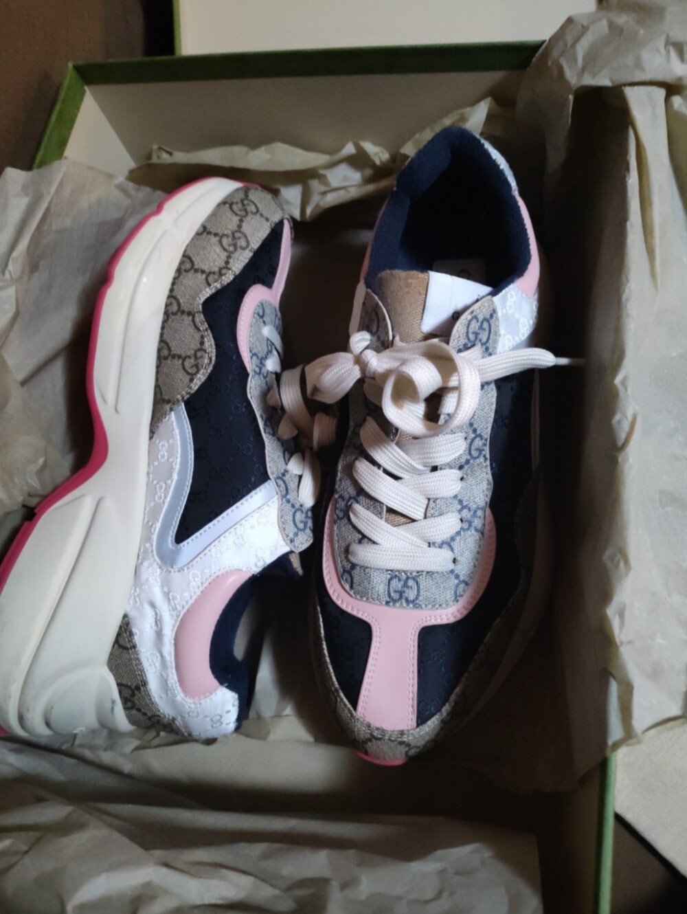 Gucci Multicolor GG Supreme Women's Runner Sneakers in Pink, Black & Beige